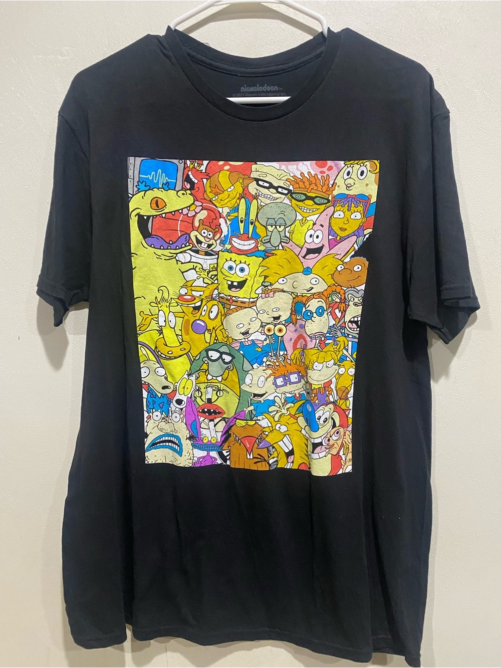 2021 Nickelodeon Black Cartoon Characters Graphic Tee - Men. Large